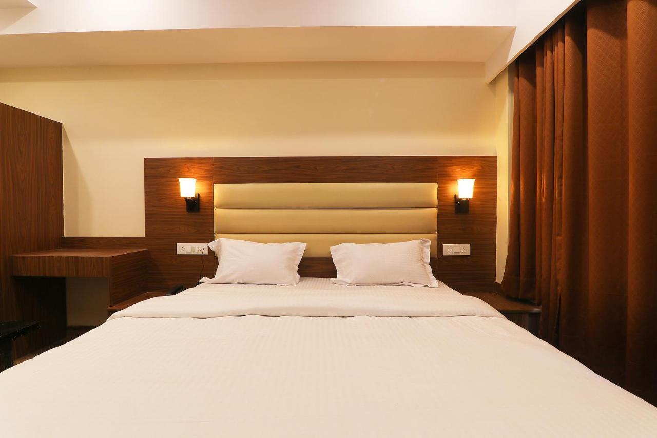 Fabhotel Blueark Lucknow Eksteriør billede